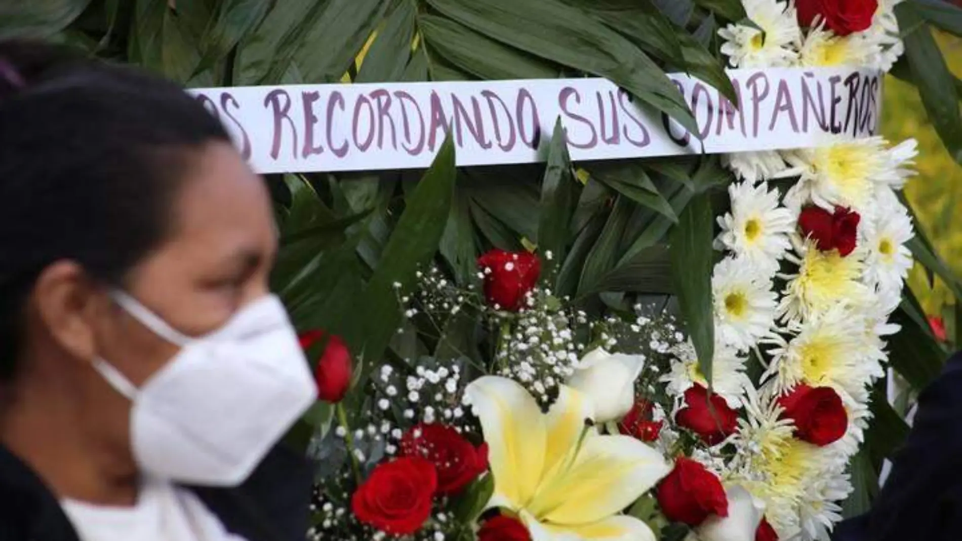 Niegan acceso a memorial de víctimas del atentado terrorista en Zócalo de Morelia